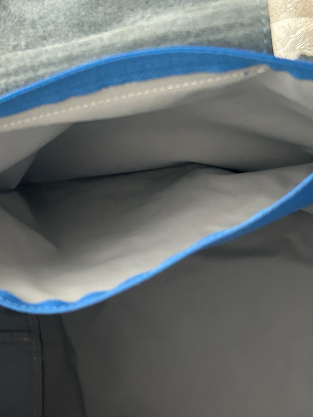 Longchamp Medium Le Pliage Blue Nylon Tote - Picture 10 of 12